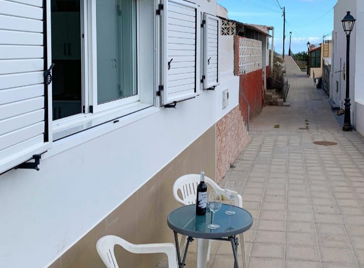 093e77b0-2641-4b49-8c5f-b8e6109c74b0