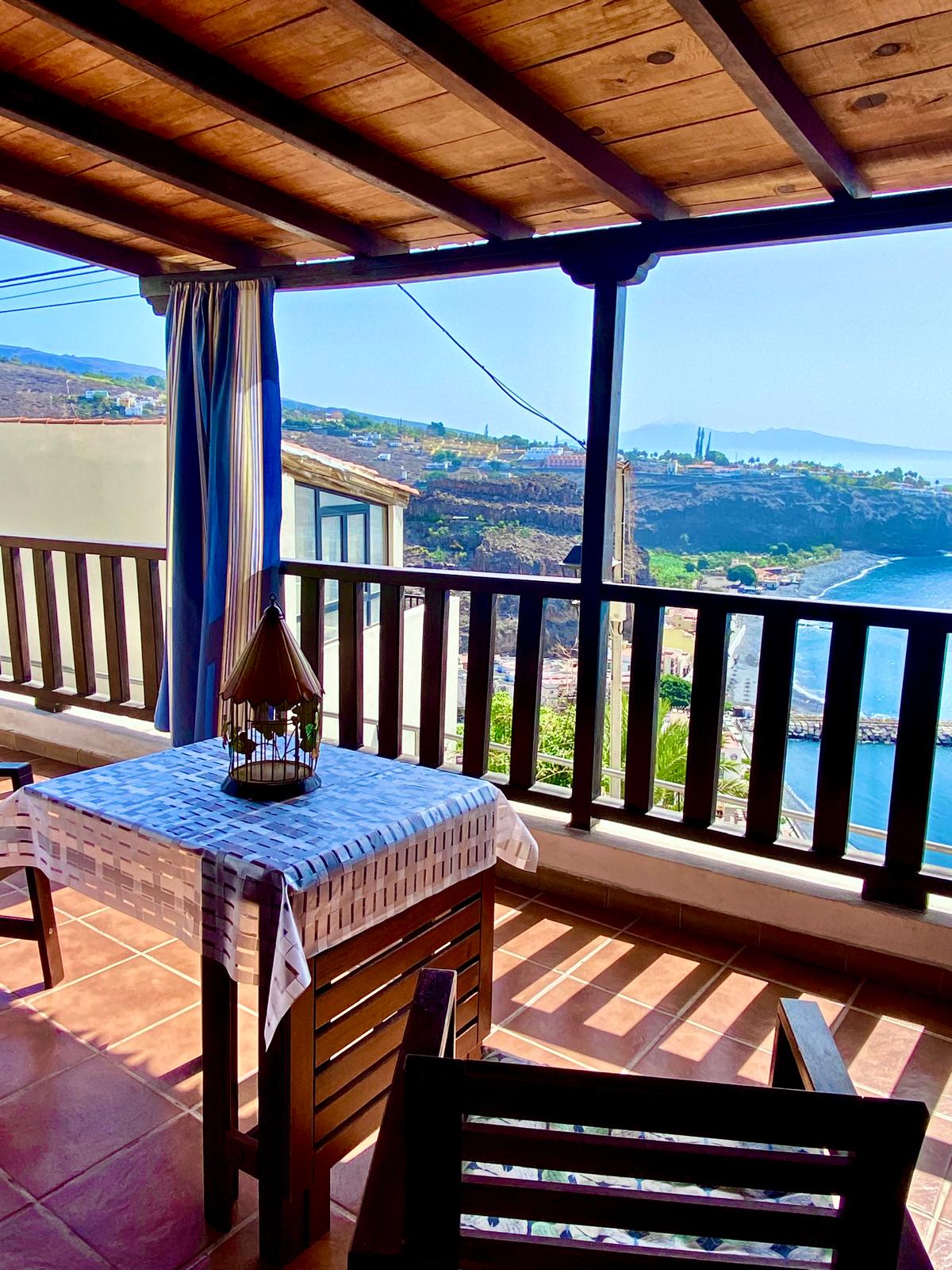 1fe4b91d-5477-47fd-b87a-4020c0ddfe60