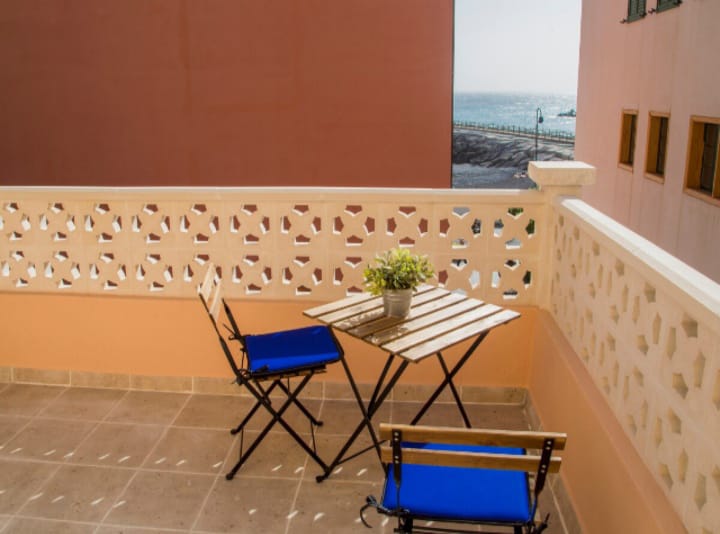 afdbf247-e7e3-4a09-ba58-d93a484e46b7