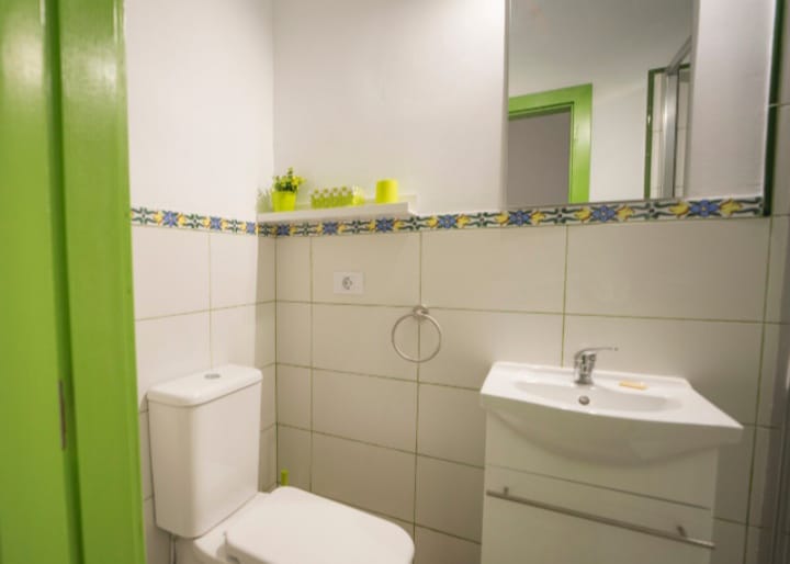 c4654ec3-22b3-4875-9d52-f28203b048a9