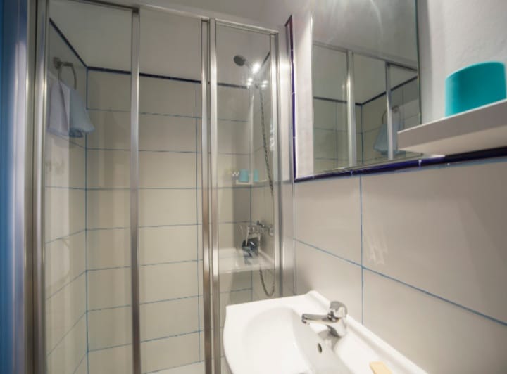 d321e408-5b19-49f9-9ed2-a7b63345116e