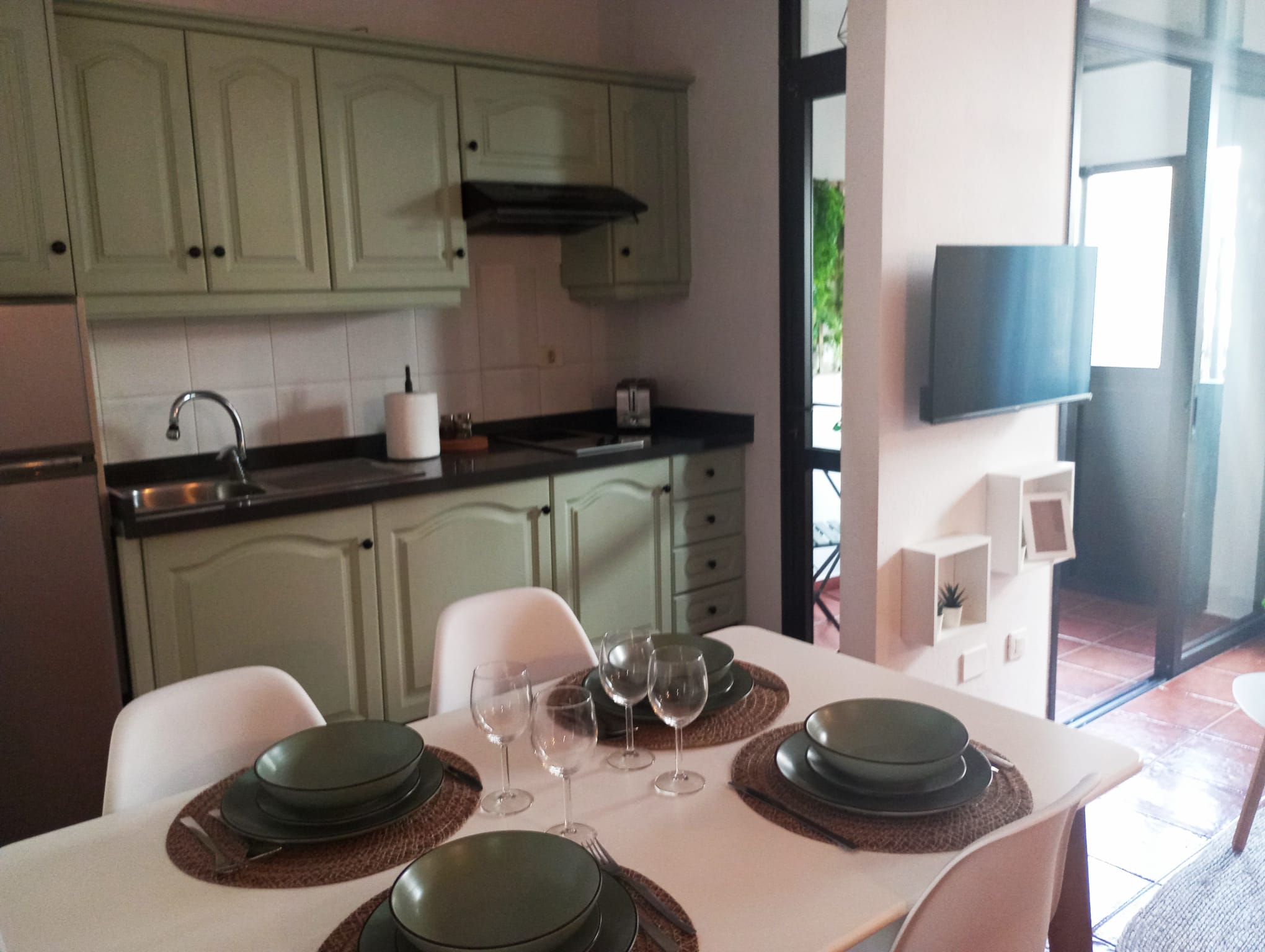 a2477660-6ec3-445e-9c7c-7e3d6a888538