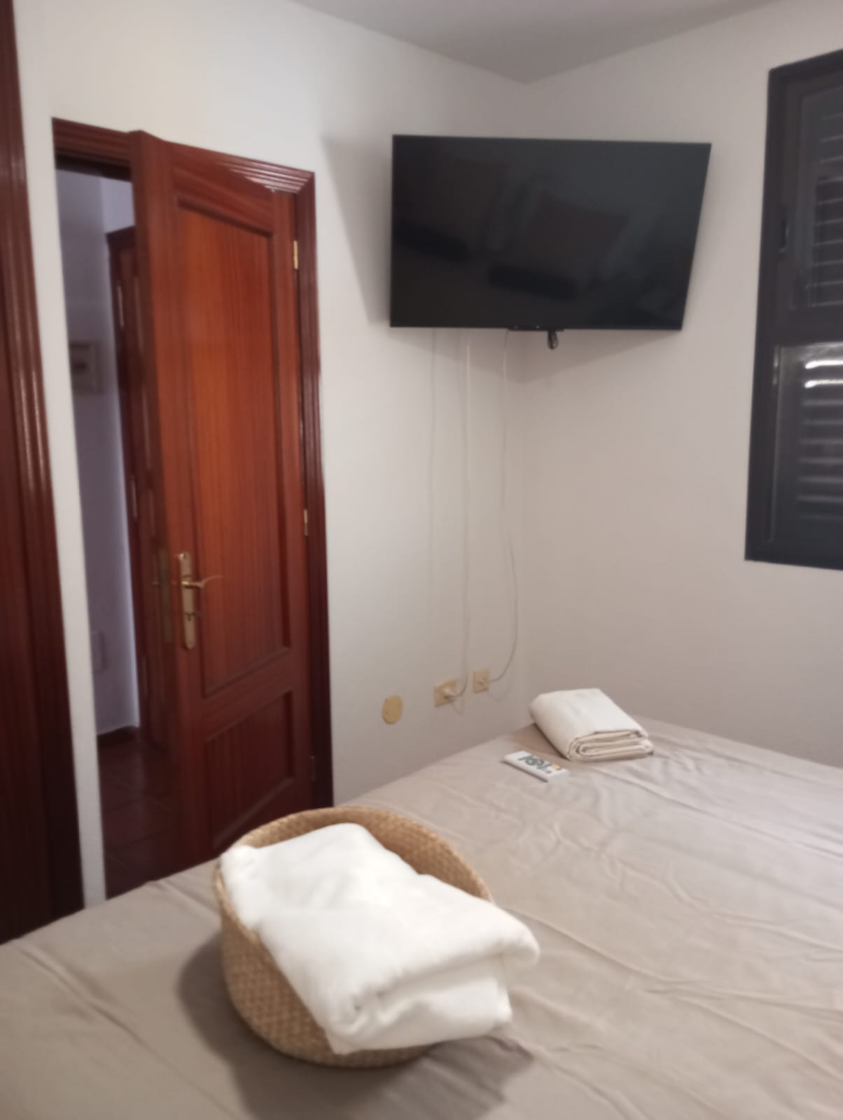 421f8640-0487-413c-a55d-d98a10ac8a14