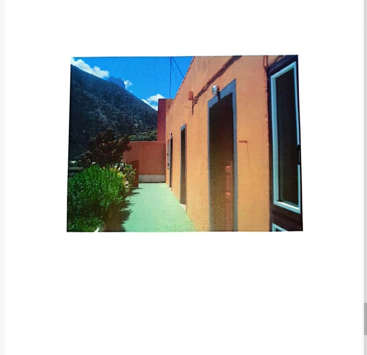 c65061c8-52d9-4dbf-9551-843d8e99a7a9