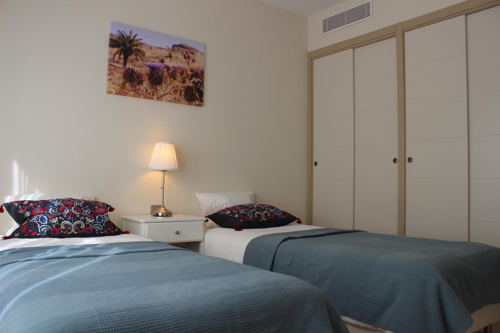 d9d0bbf8-0e65-4732-9559-f61391132b15