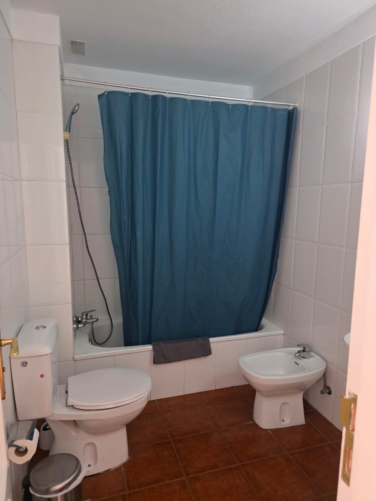 1bff2124-c859-4ee6-bc8f-0d5b4024cf48