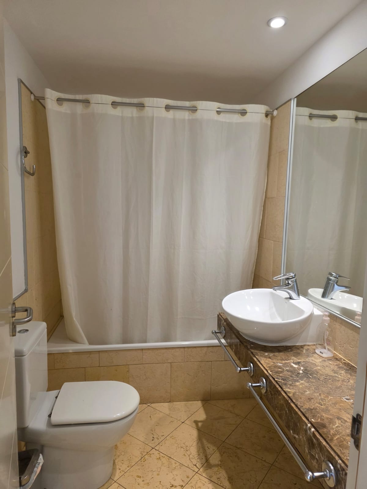 decac5a5-abfa-4aab-b414-41b8829bbb76