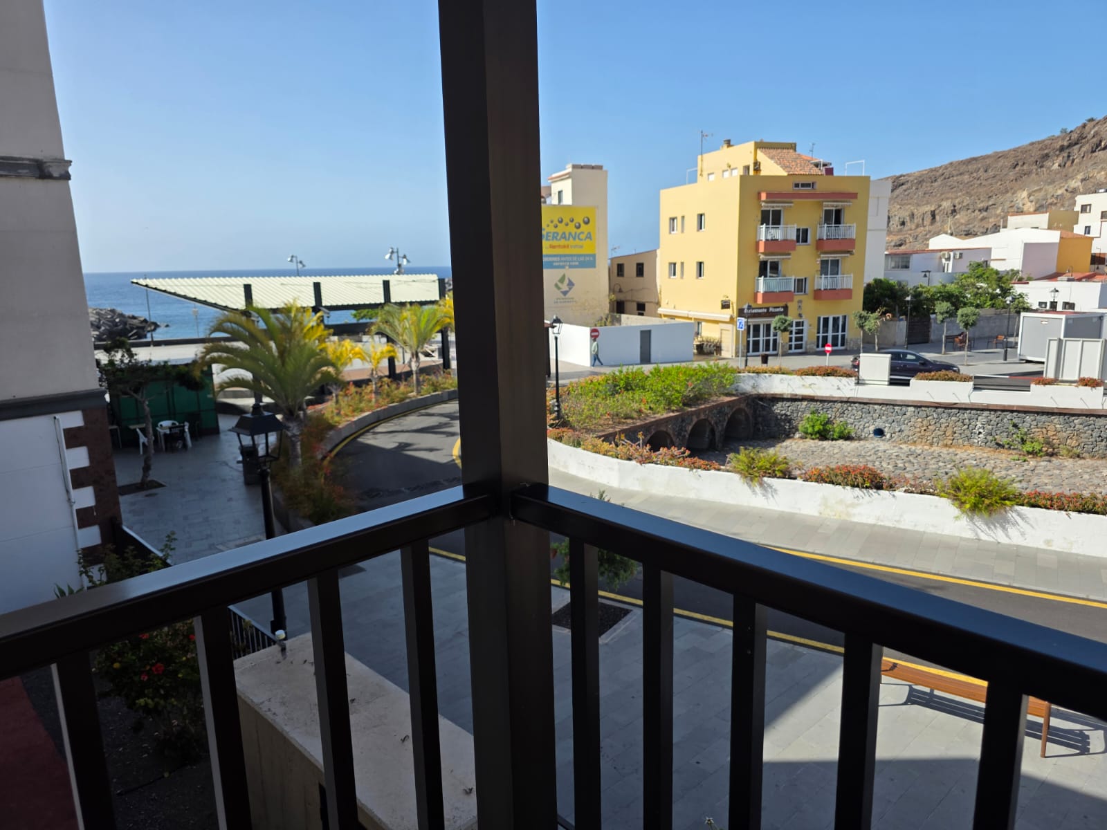 f535c2df-ec63-4e56-8153-53cfd3181e24