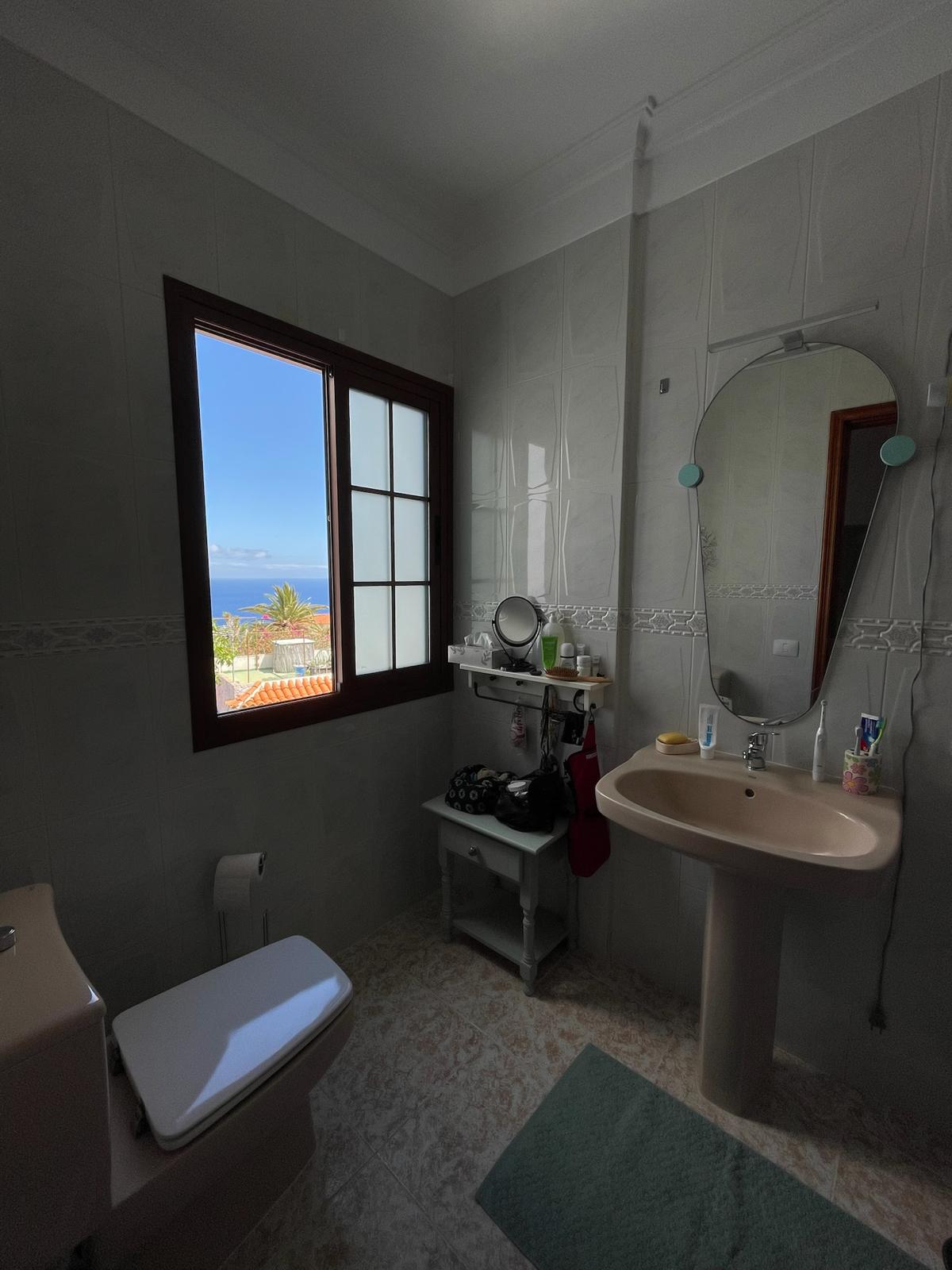 149f64a8-0e20-4c78-a562-85e22672c400