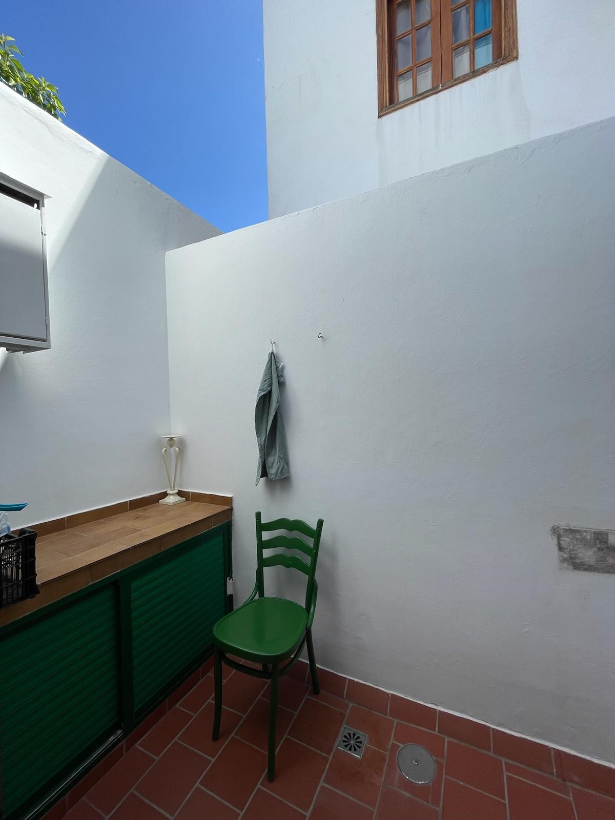 4e253cba-548a-44a6-a67a-bc6fab0cbd96