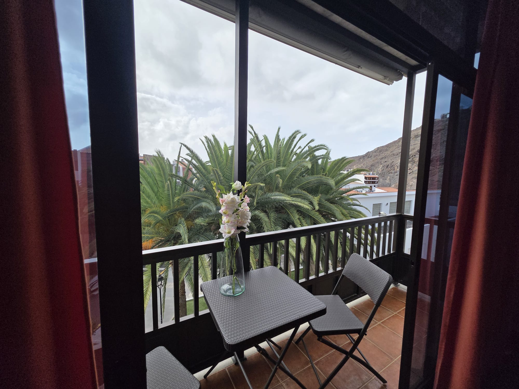 eca88528-0b08-48f2-aae8-769e6cb5de46